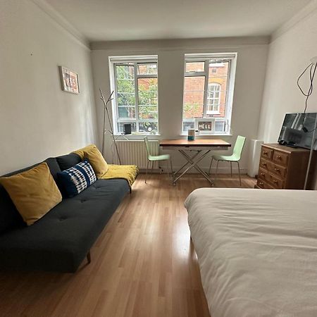Cosy Covent Garden Central Apartment لندن المظهر الخارجي الصورة